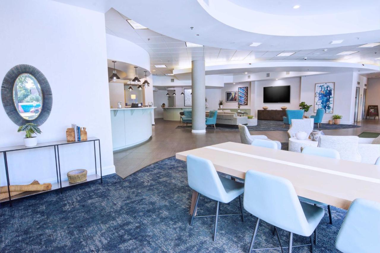 Holiday Inn Gainesville-University Center By Ihg Екстериор снимка