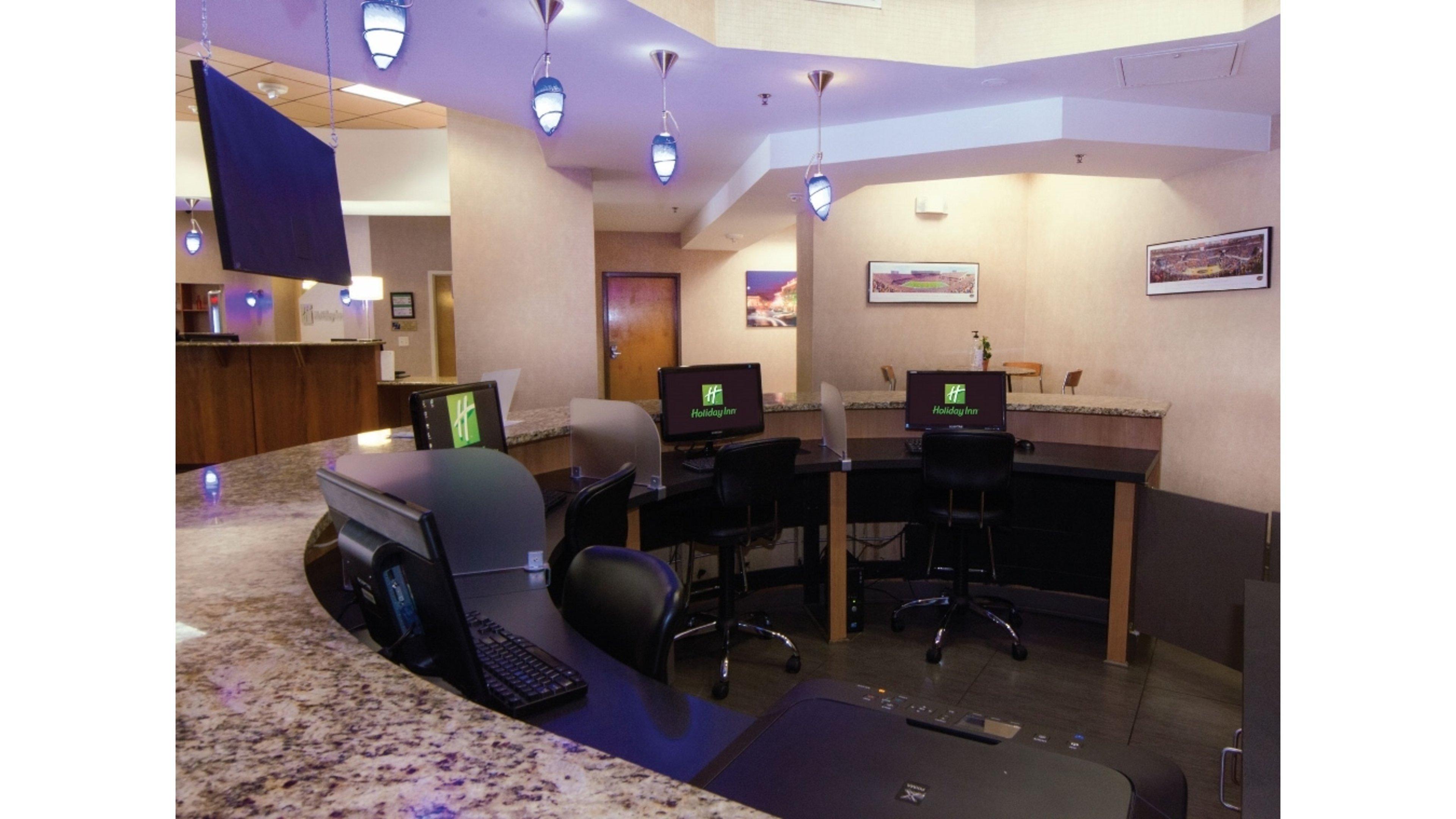 Holiday Inn Gainesville-University Center By Ihg Екстериор снимка