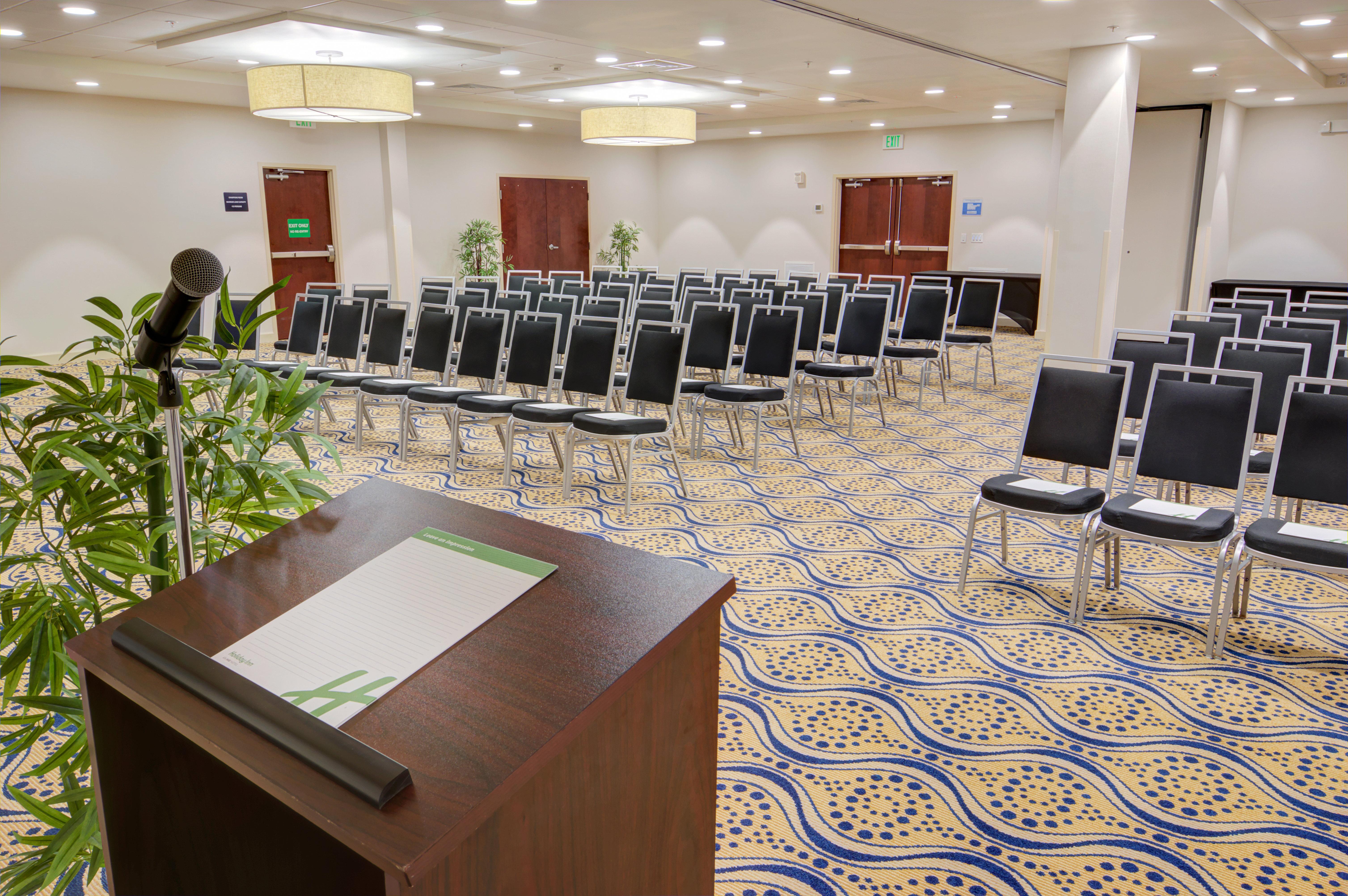Holiday Inn Gainesville-University Center By Ihg Екстериор снимка