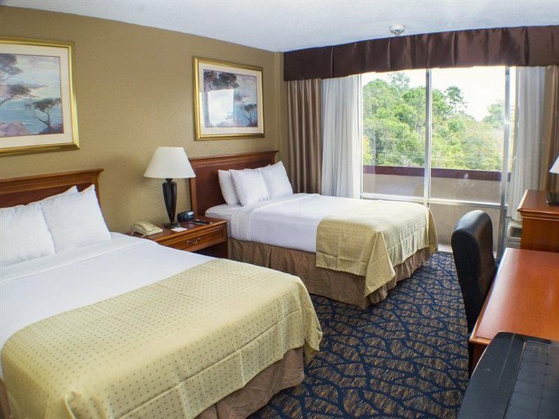 Holiday Inn Gainesville-University Center By Ihg Екстериор снимка
