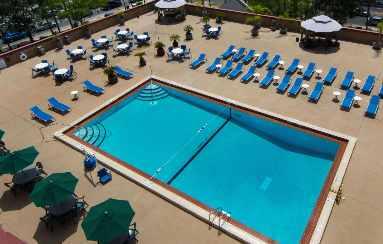 Holiday Inn Gainesville-University Center By Ihg Екстериор снимка